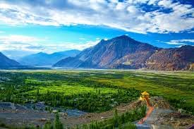 Pangong Lake to Nubra Valley via Shyok