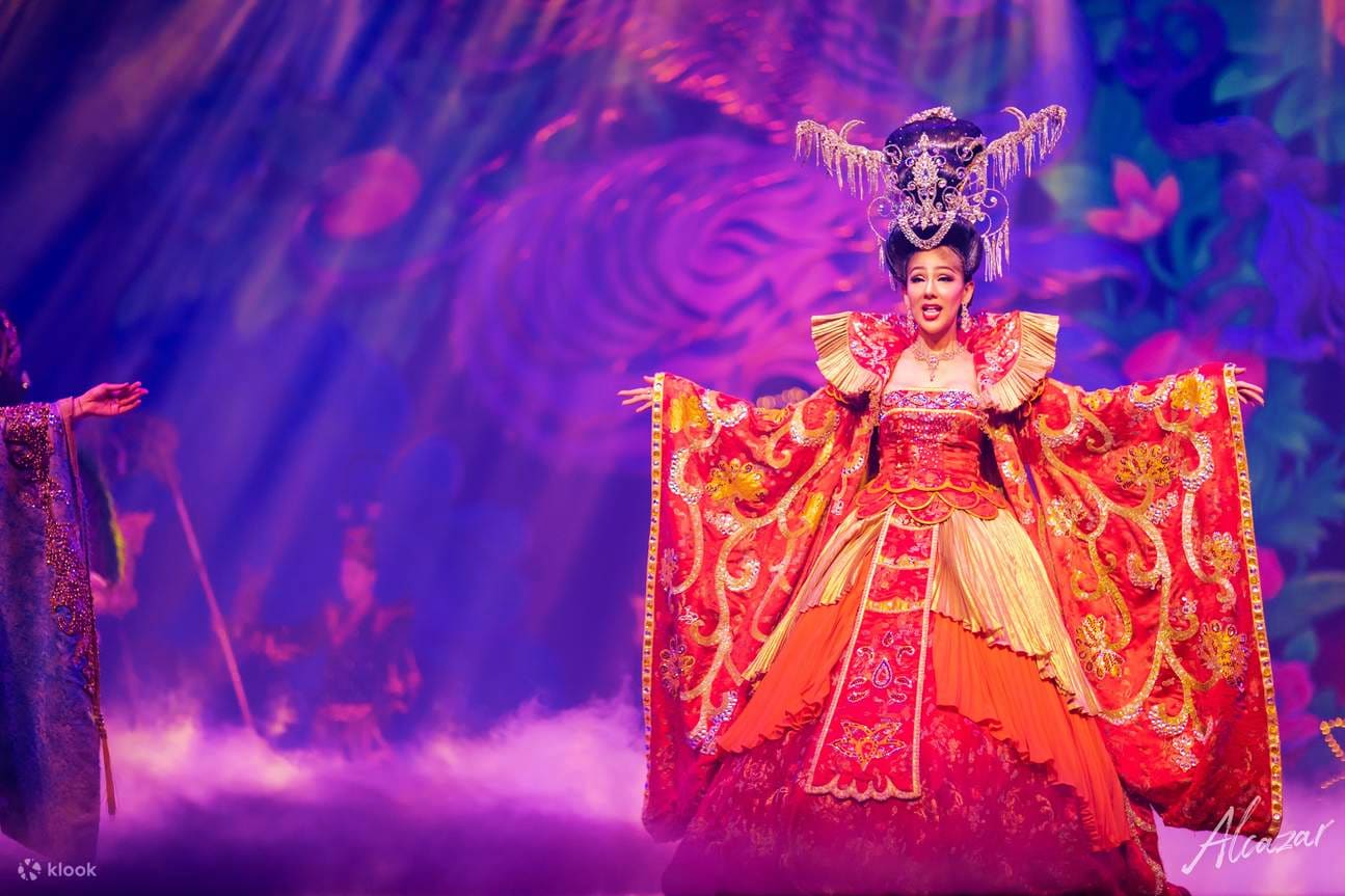 Arrival in Bangkok - Transfer to Pattaya - Alcazar Show Arrival in Bangkok - Transfer to Pattaya - Alcazar Show