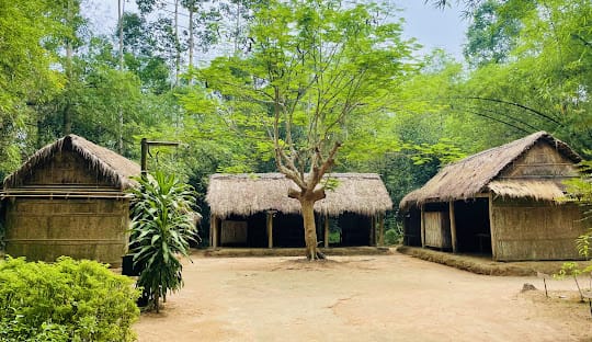 HCMC – Cu Chi Tunnels – City tour