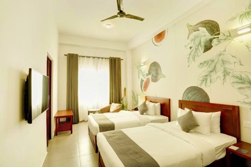 4* Morven Hotel Colombo or Similar