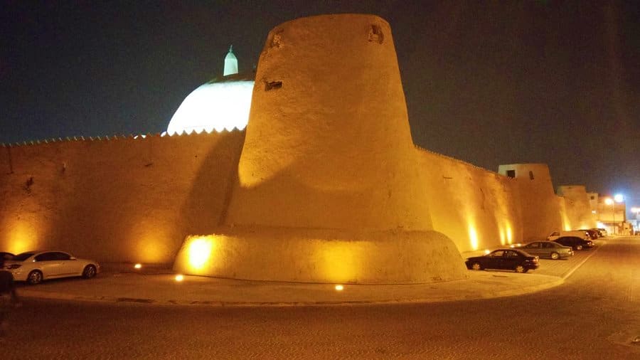 Dammam - Riyadh (en-route Al Ahsa caves)