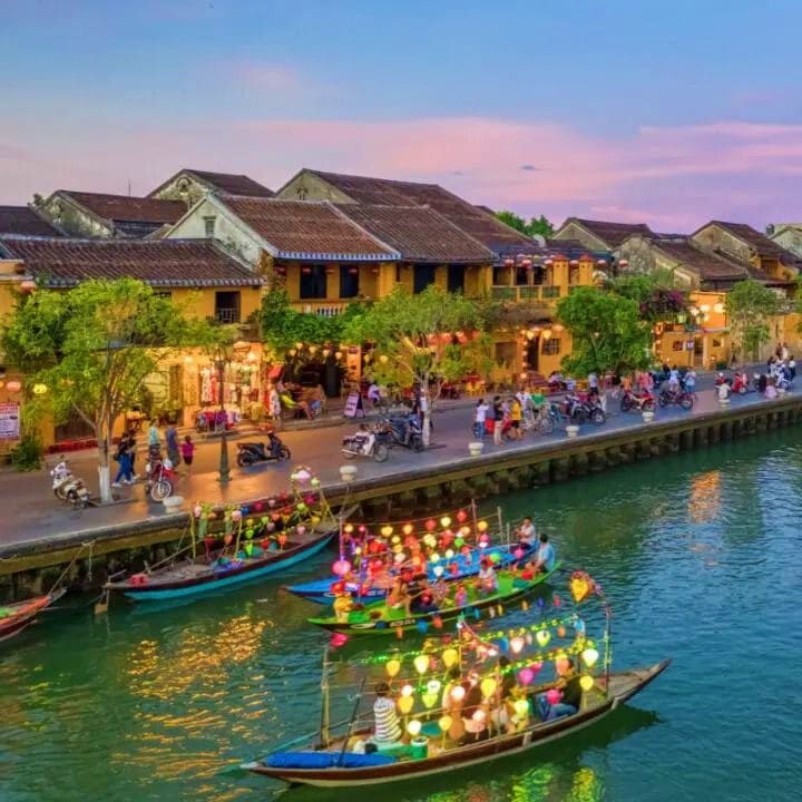 Departure from Da Nang