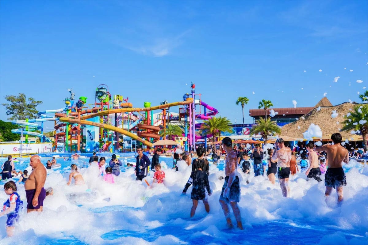 Columbia Pictures Aquaverse Water Park Pattaya Columbia Pictures Aquaverse Water Park