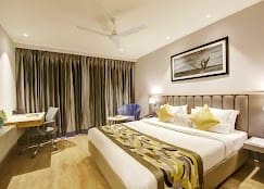 Hotel East park in /  Similar