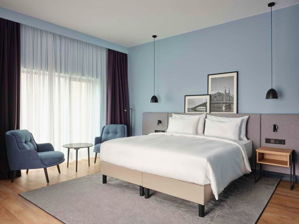 4* RADISSON BUDAPEST BUDAPART or similar