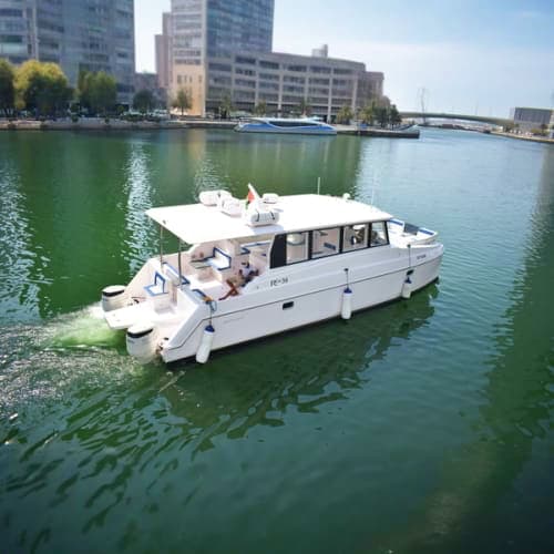 Bristol Private Charter Dubai Bristol_Cat2_Marina