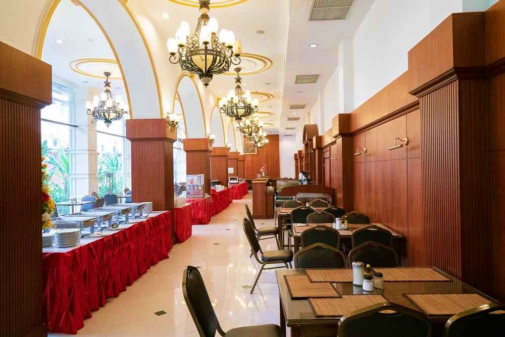 Hotel Ecotel Bangkok or similar