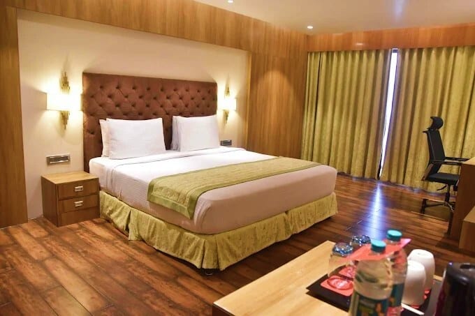 Ramada (Prem Kanchenjunga with Balcony) / Planter’s Heritage (First Flush) or Similar