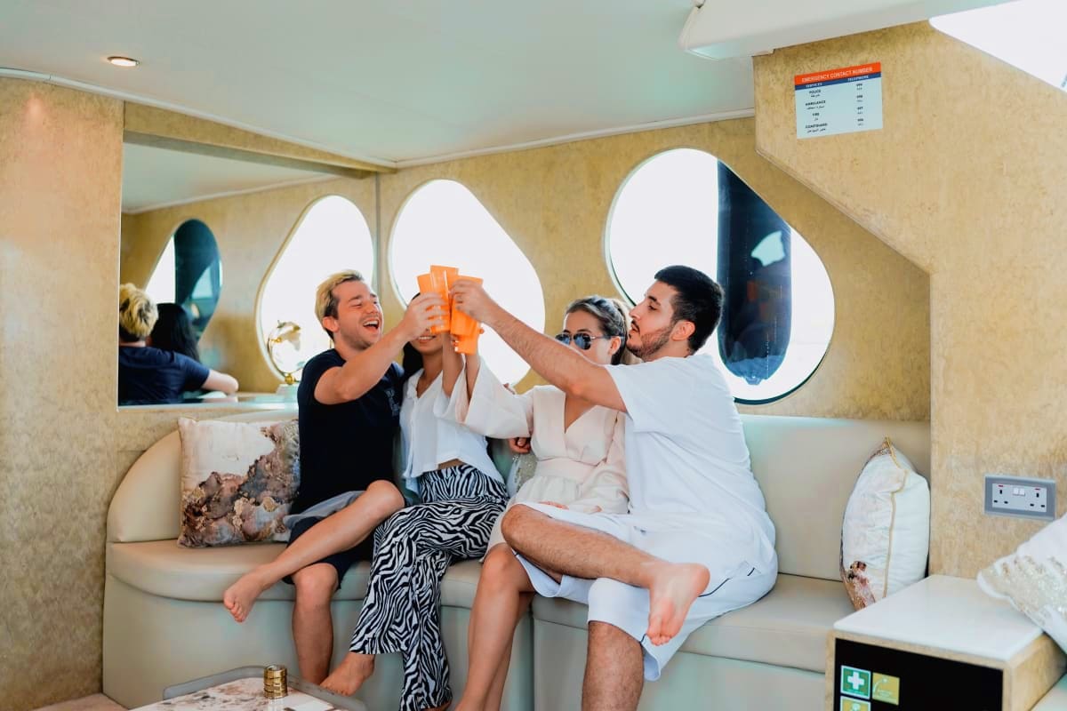 1 Hour Dubai Marina Yacht Tour cruise_dxb_marina