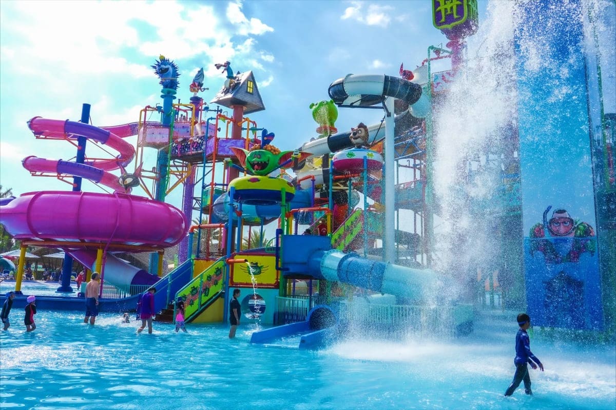 Columbia Pictures Aquaverse Water Park Pattaya Columbia Pictures Aquaverse Water Park
