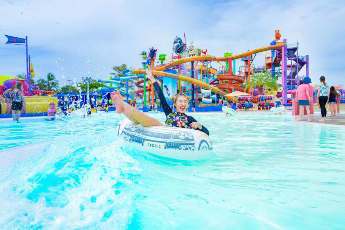 Columbia Pictures Aquaverse Water Park