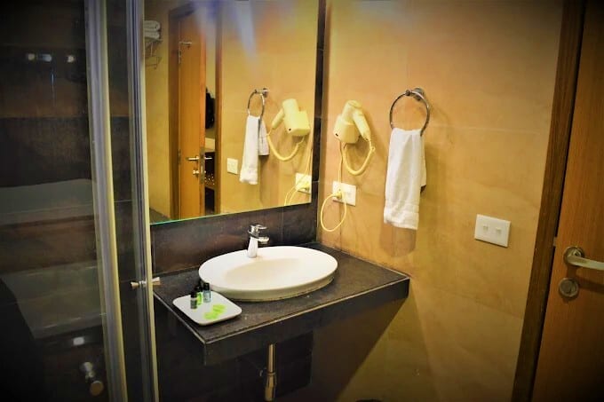 Hotel Palm Spring / Central Park or similar