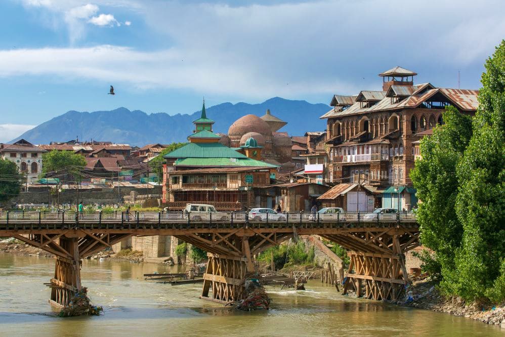 Srinagar Local Sightseeing & Shopping