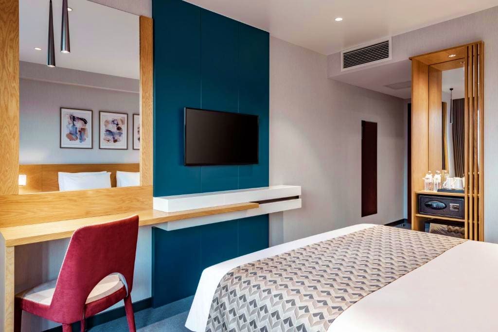 4* Clocks Hotel Tbilisi or Similar