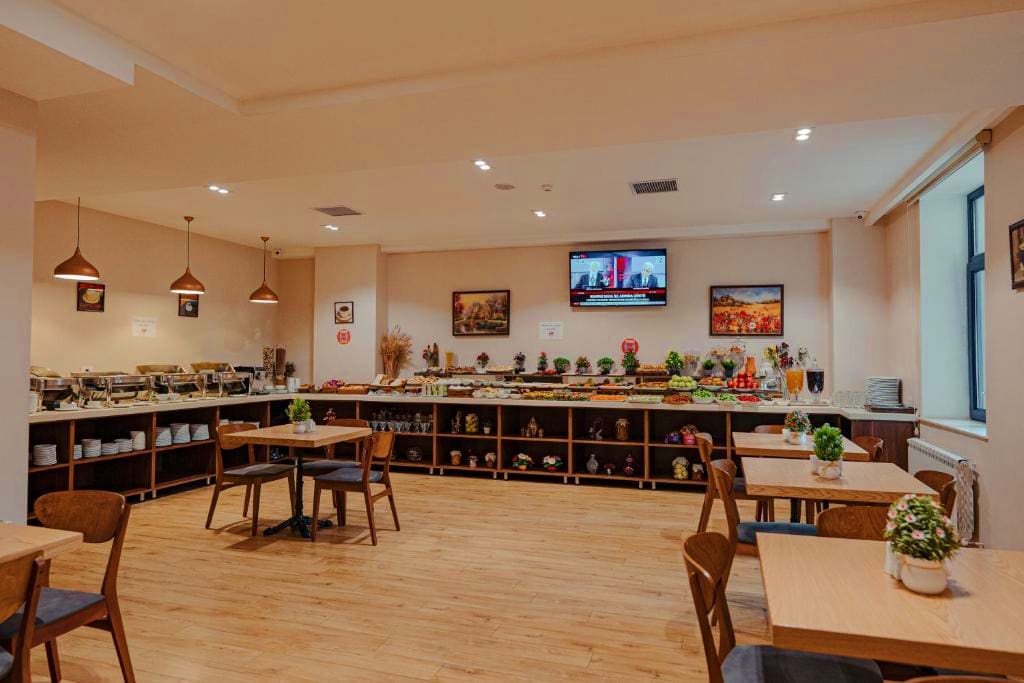 4* City Park Hotel Baku or Similar