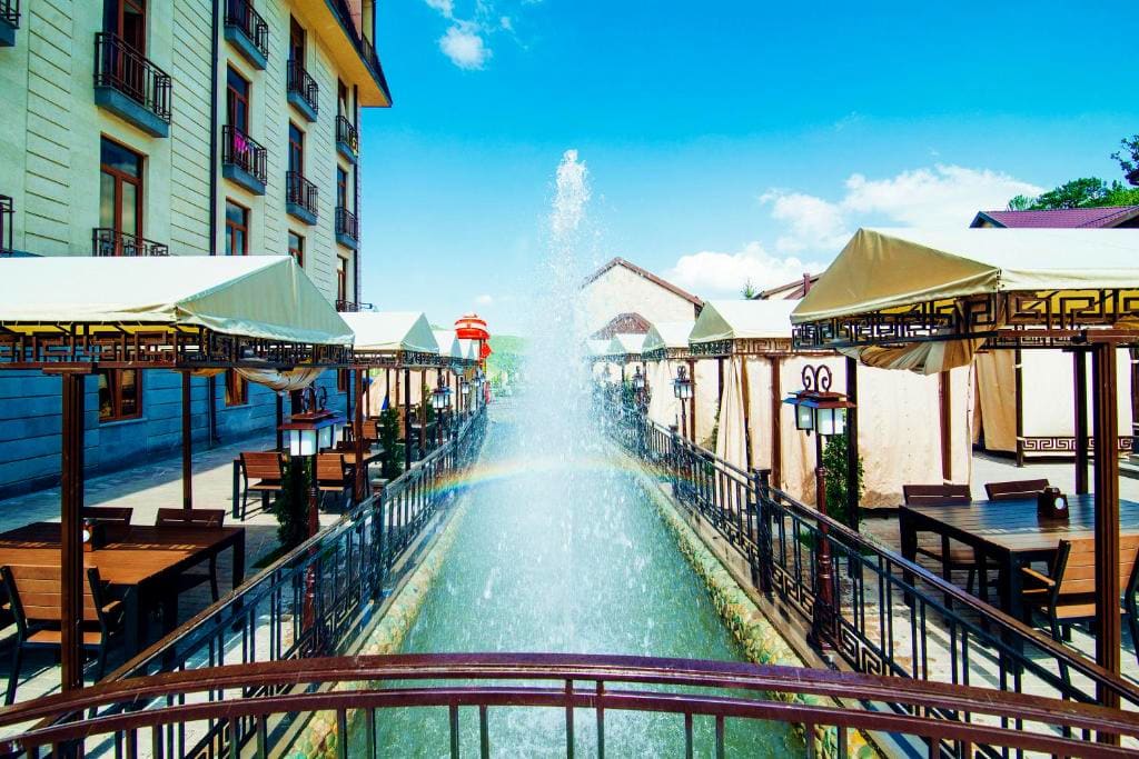 4* Elegant Hotel or Similar