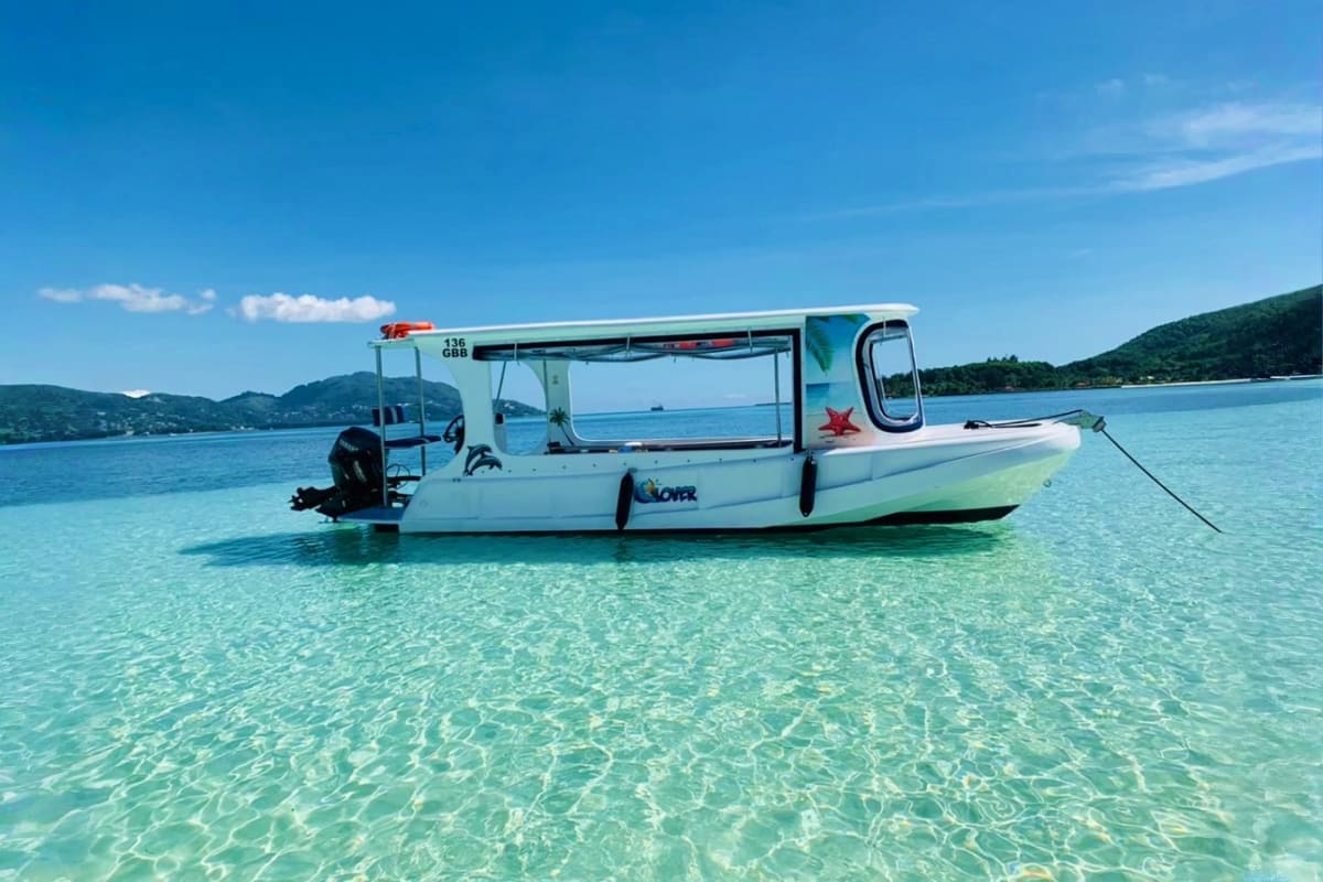 Seychelles Super Saver Glass Bottom Boat Image