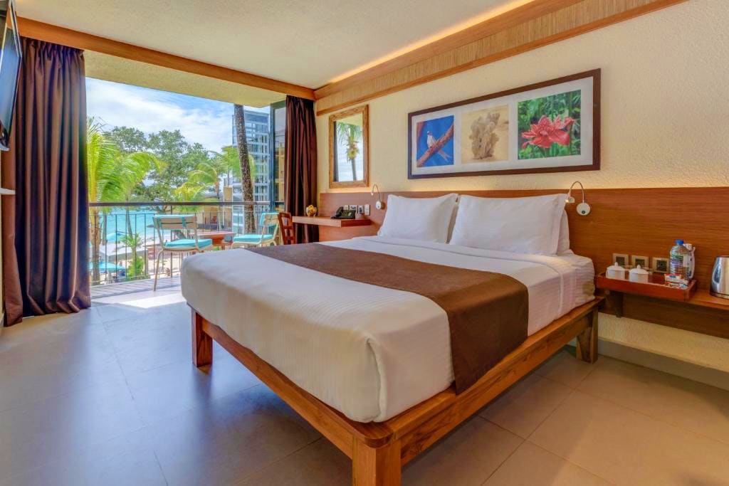 4* coral strand Mahe or similar