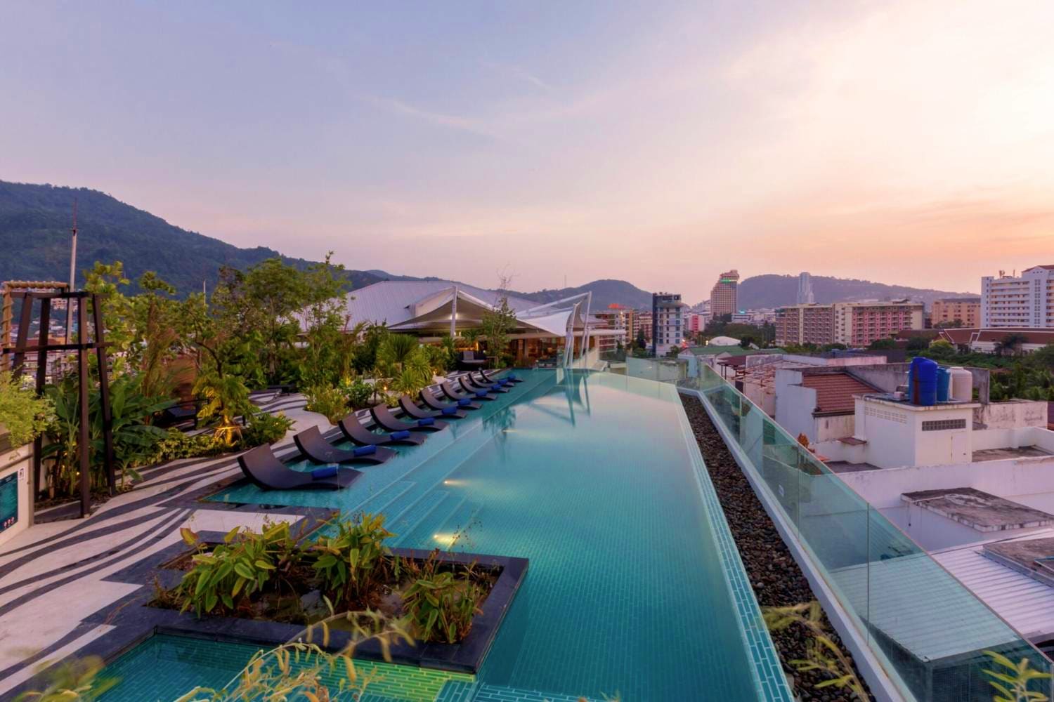 Hotel Journey Hub or similar