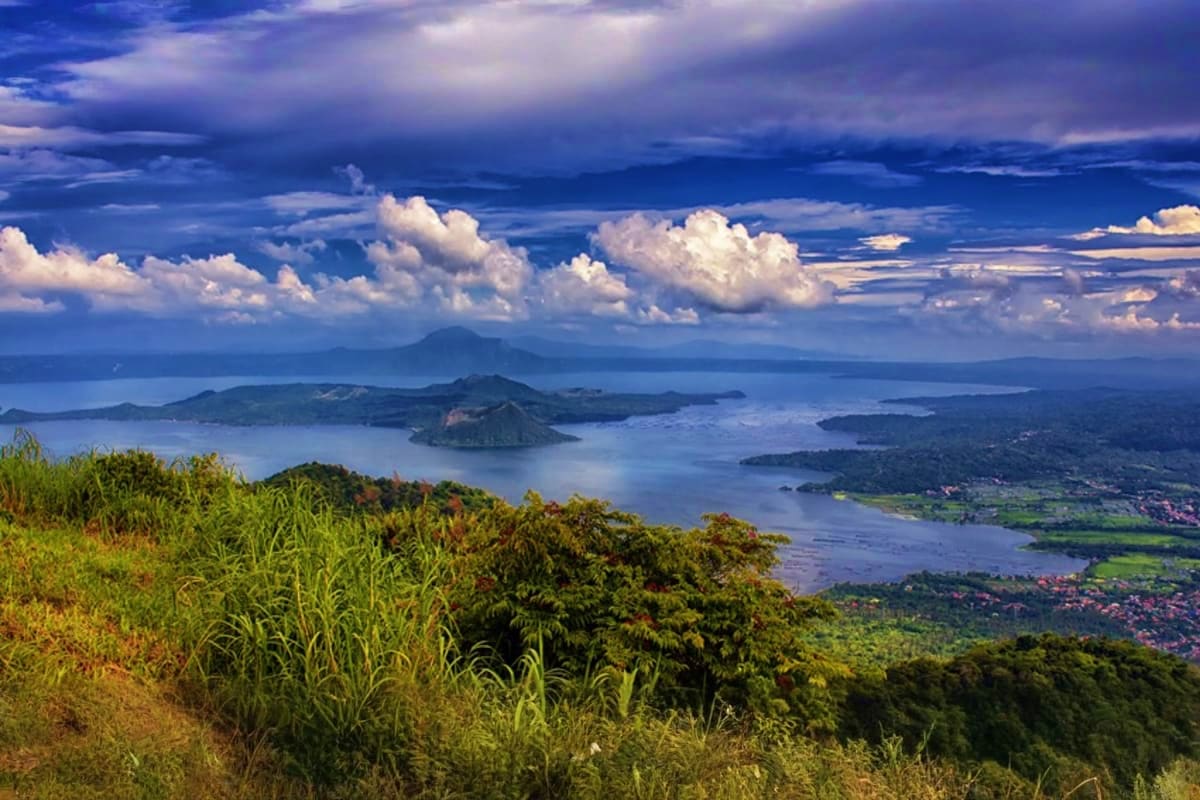 Best of Manila and Tagaytay holiday package