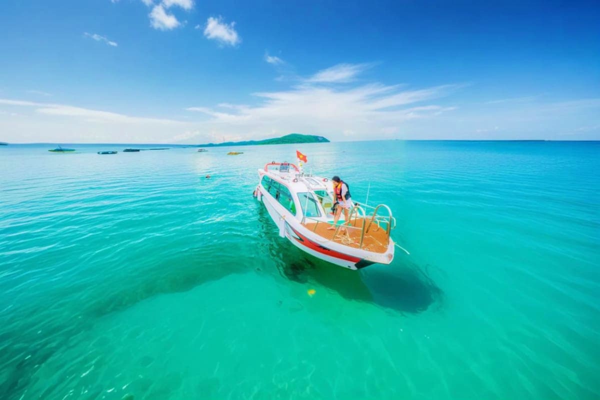 3 Island tour with speedboat