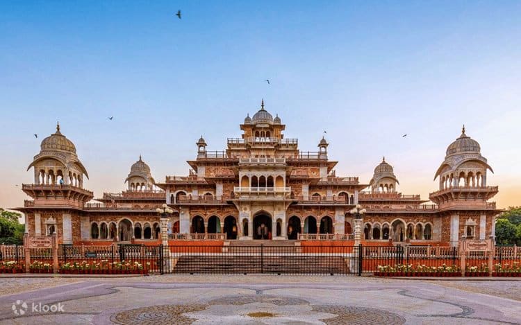 Visit Albert Hall Museum or Birla Mandir. Optional visit to Nahargarh Fort for Panoramic Views. Visit Albert Hall Museum or Birla Mandir. Optional visit to Nahargarh Fort for Panoramic Views.
