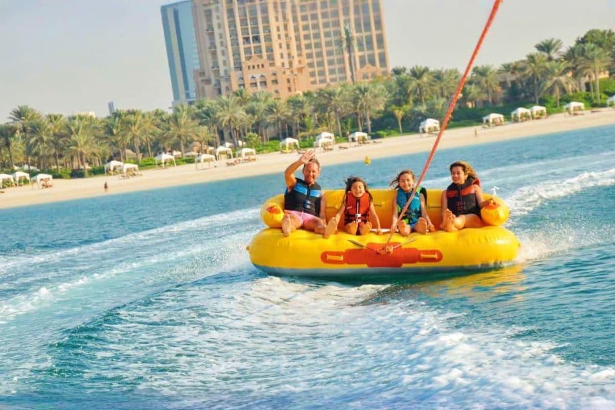 donut-ride-dubai-uae