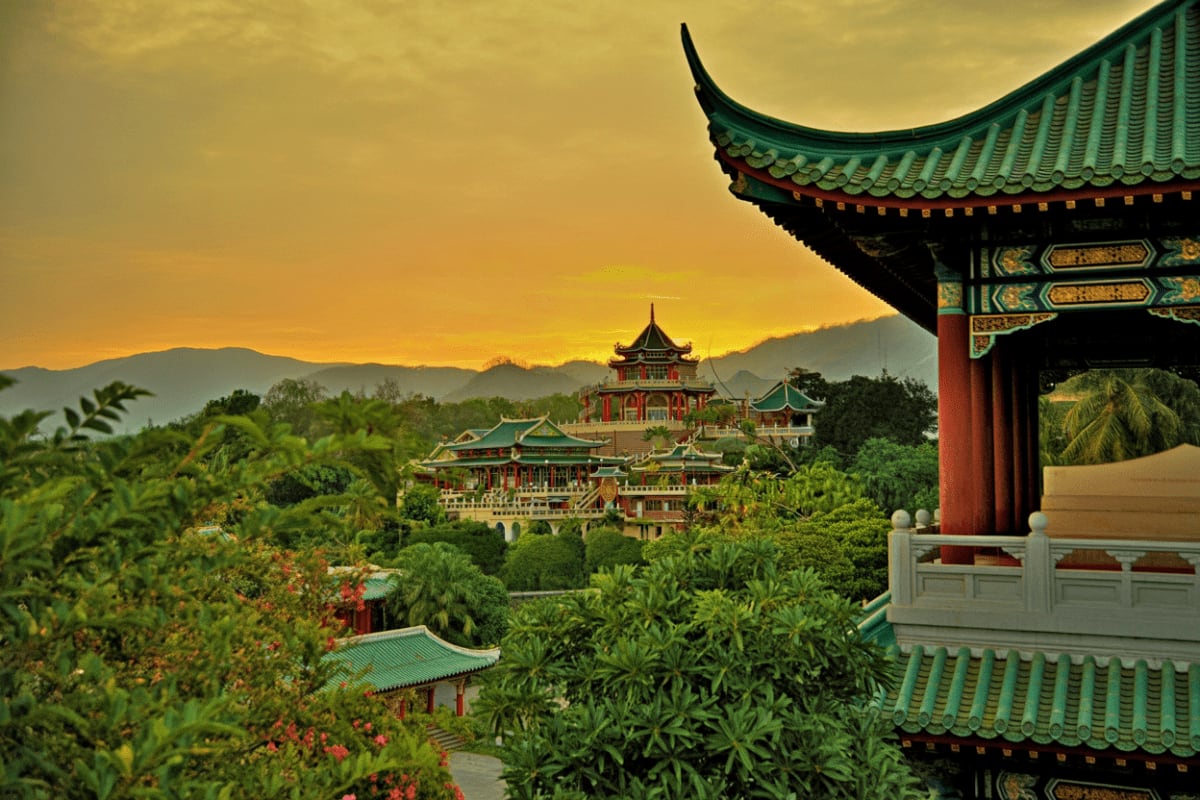 Cebu and Bohol Highlights Tour with Twin City Tour Chocolate Hills and Loboc River Cruise