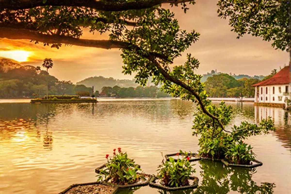 Kandy Lake Upper Lake Drive View
