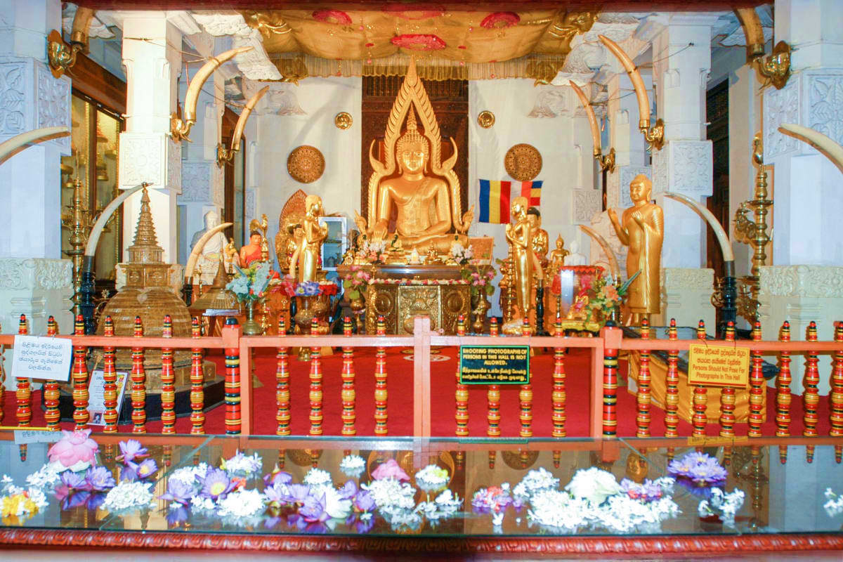 Temple of the Sacred Tooth Relic