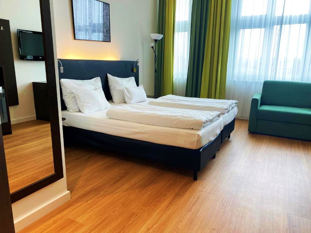 4* RAINERS HOTEL VIENNA OR SIMILAR , VIENNA