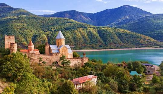 Transfer to Tbilisi – On the way cover Ananuri, Gudauri & Kazbegi tour