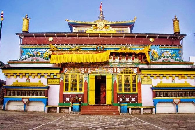 Darjeeling Full Day Sightseeing with Tiger Hill Darjeeling Full Day Sightseeing with Tiger Hill