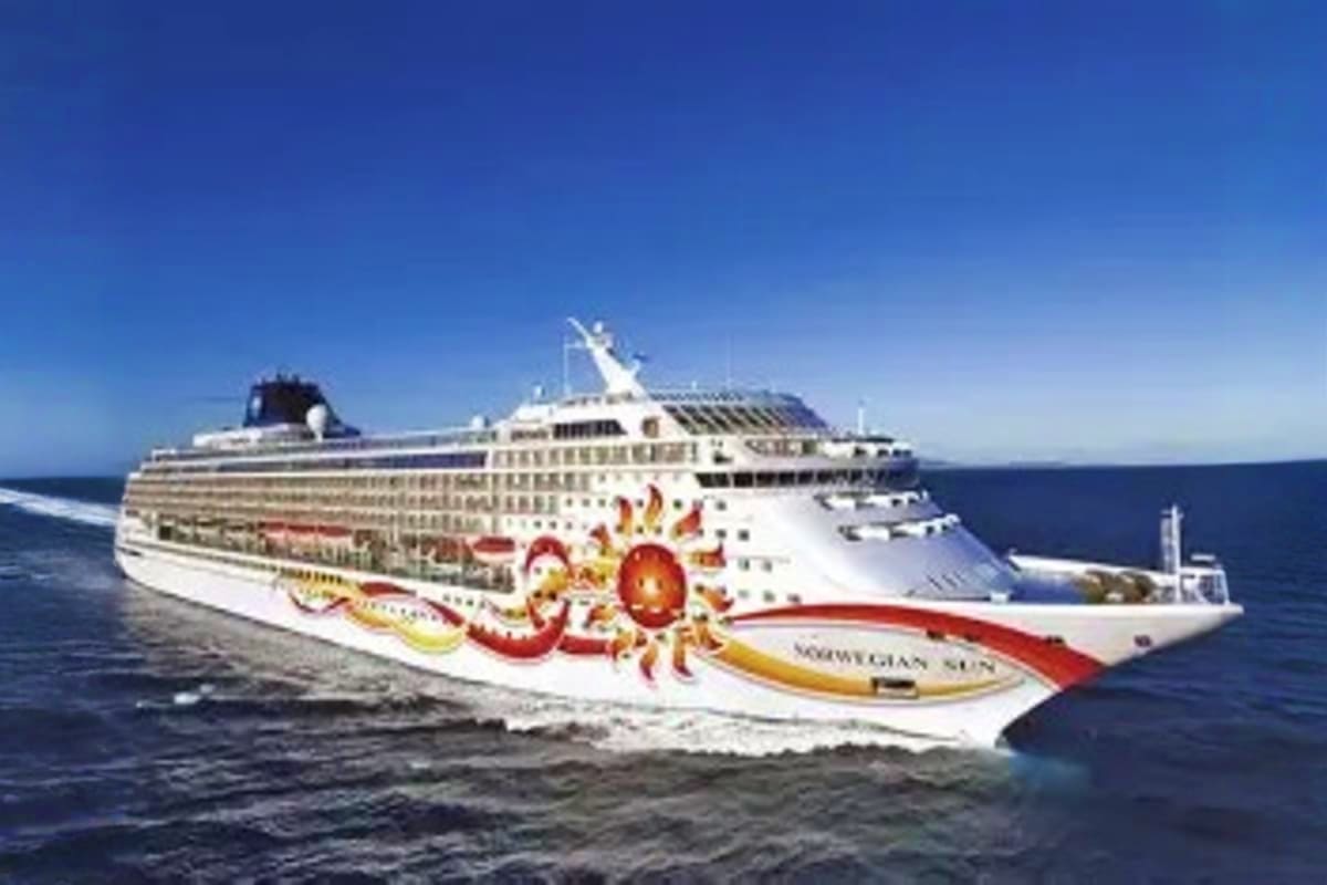 Norwegian Cruise Baltic Capitals Cruise Norwaigian sun ship