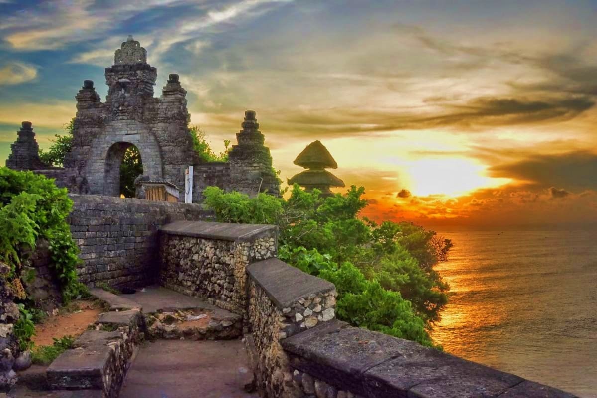 Romantic Bali Journey for couples Uluwatu Temple