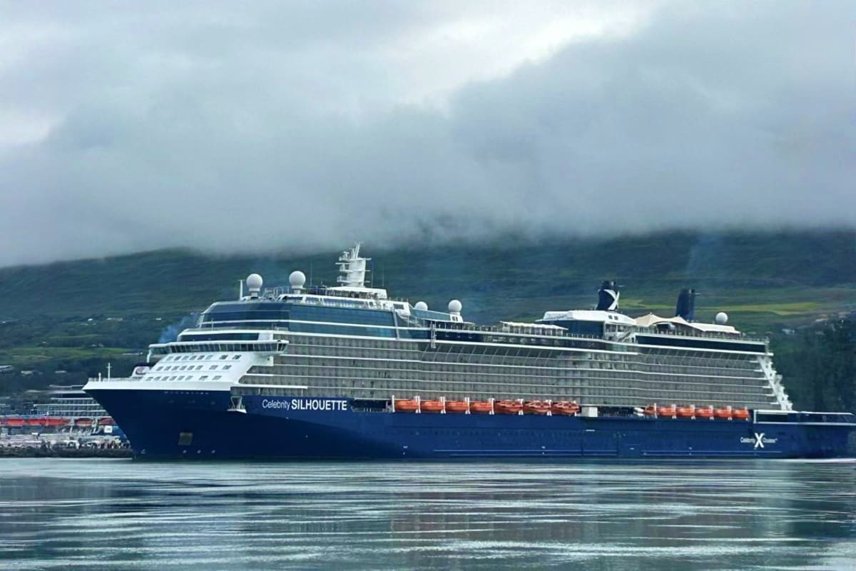 Celebrity Silhouette Iceland Cruise crusing