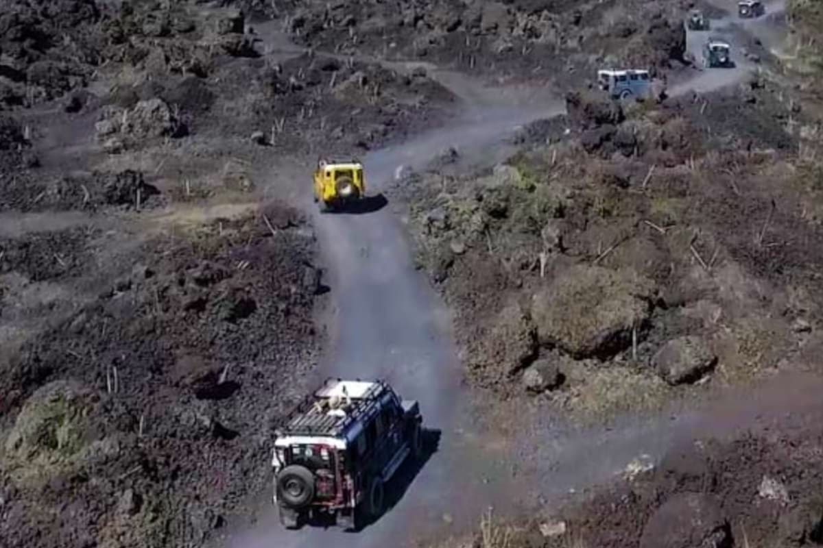Ubud Mount Batur Full-Day Adventure Dirt Bike Experience Black Lava Tour