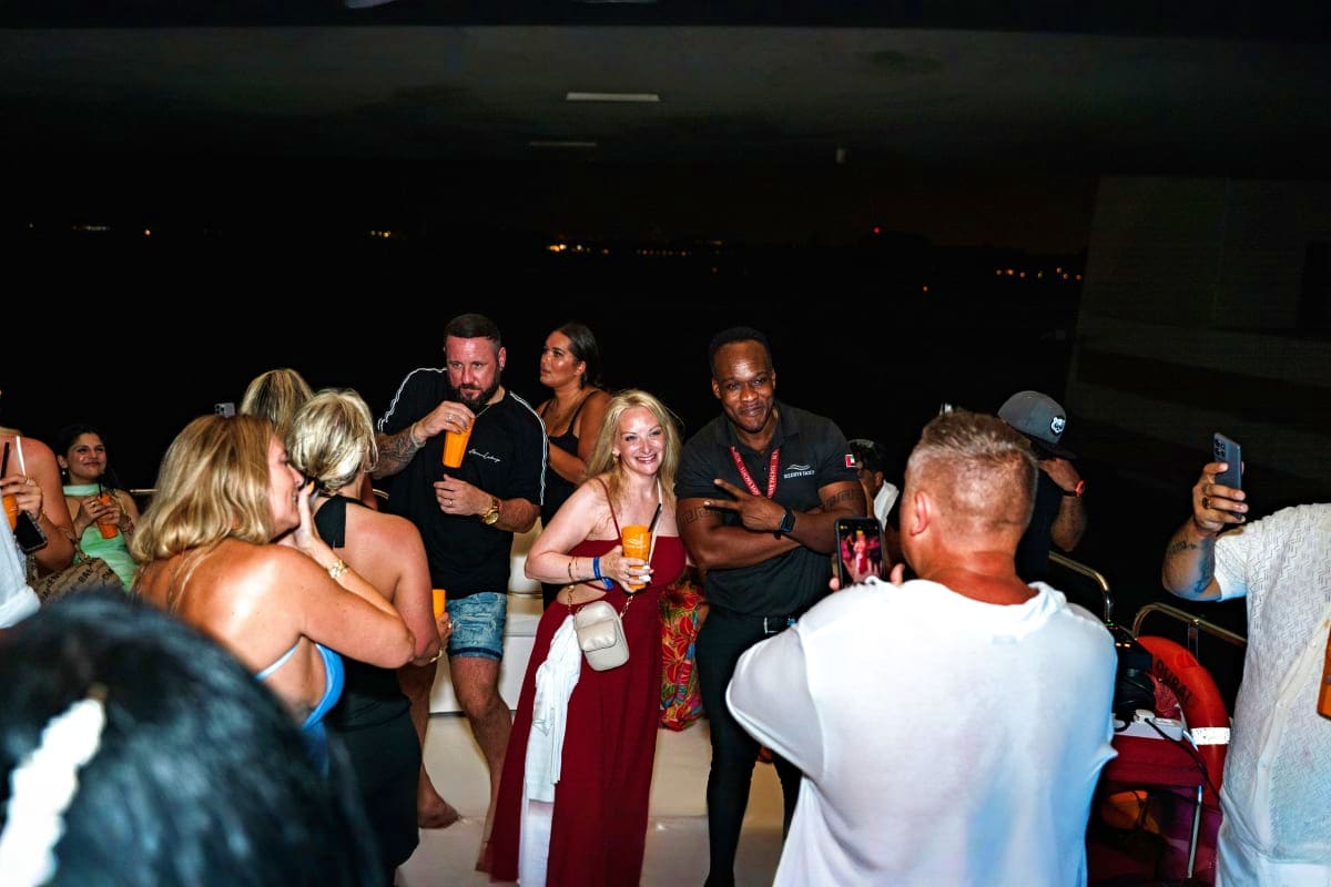 Yacht Party at Dubai Marina yacht_party_02