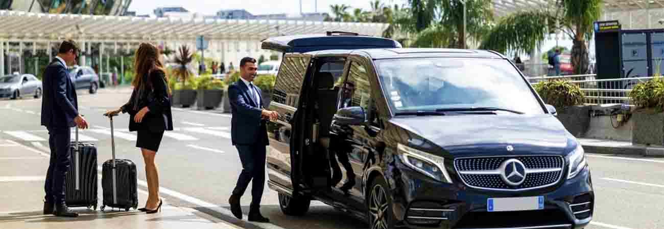 airport-transfer-oman-back