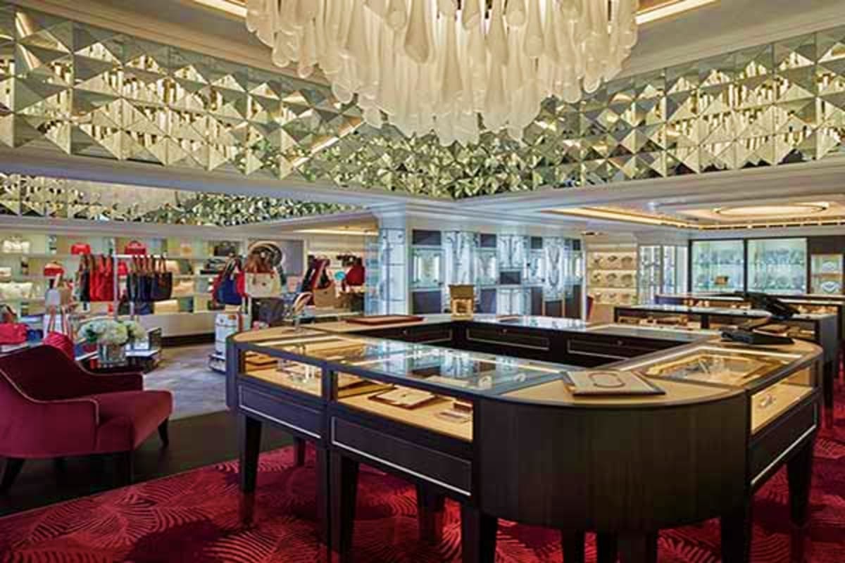 Seven Seas Explorer Pagoda Voyage Boutiques