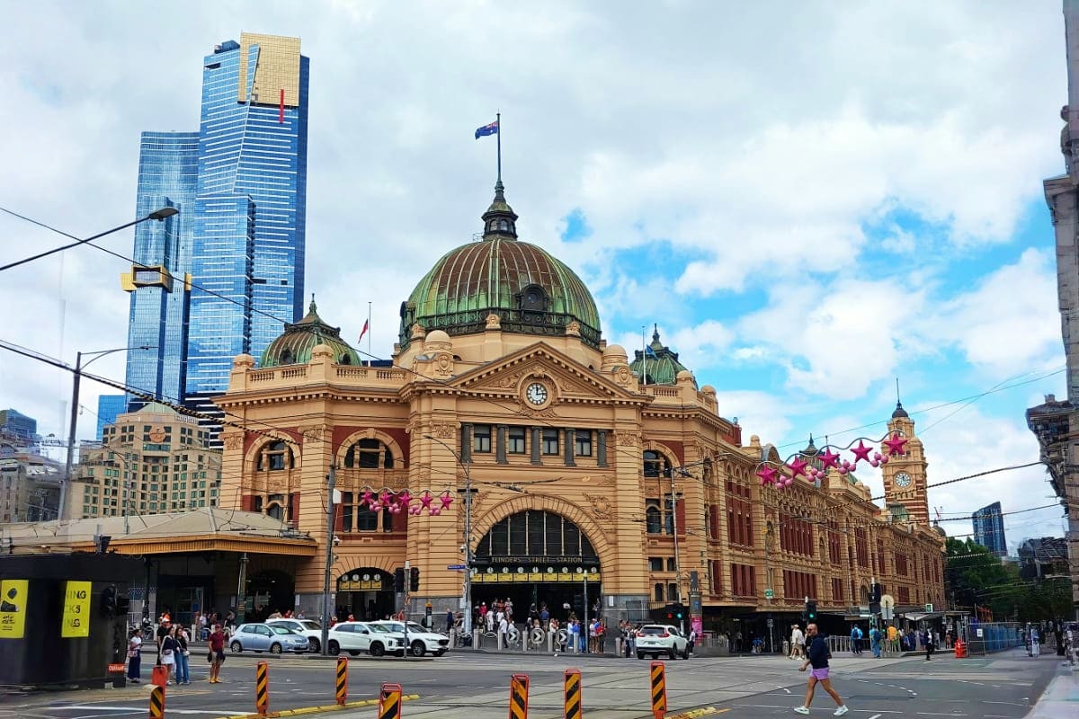 Best of Australia – 6 nights & 7 days Melbourne Station