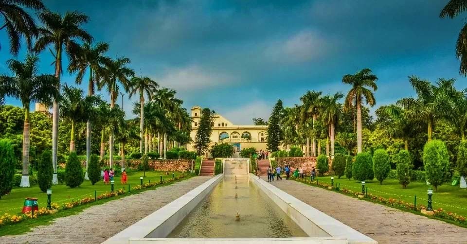 Arrival in Chandigarh Pinjore Gardens And Transfer to Manali Arrival in Chandigarh Pinjore Gardens And Transfer to Manali