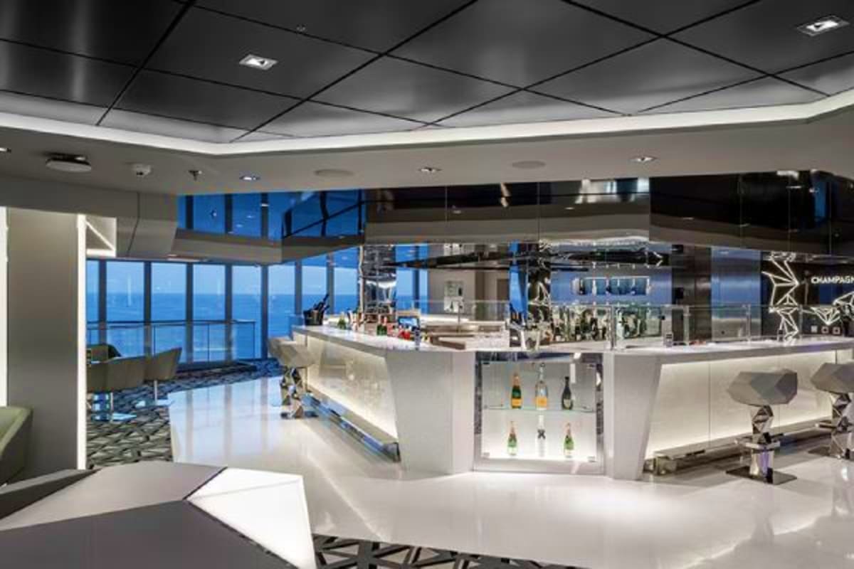 Bars & Lounges