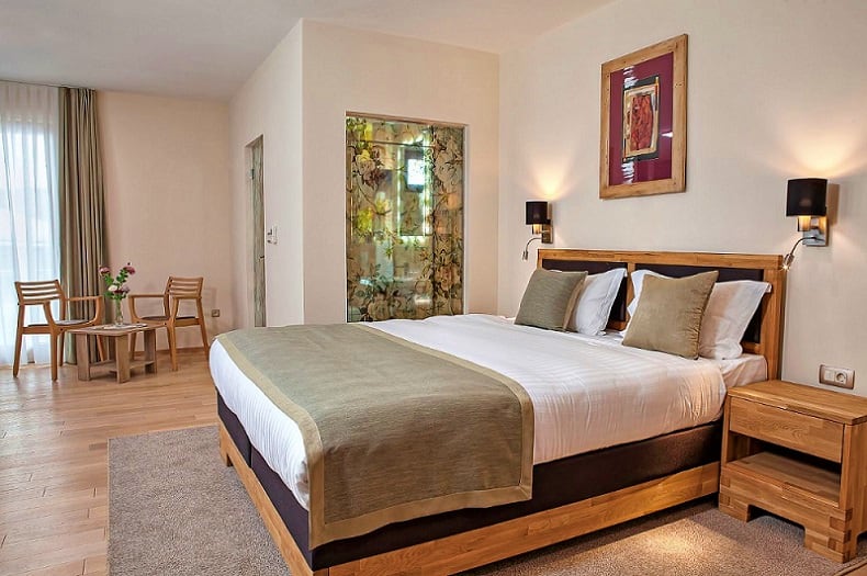 4* Hotel "Aziza" Sarajevo or similar