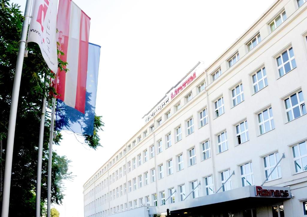 4*RAINERS HOTEL VIENNA OR SIMILAR