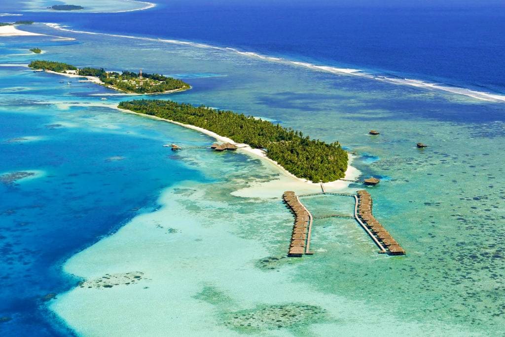 4* Medhufushi Island Resort or Similar