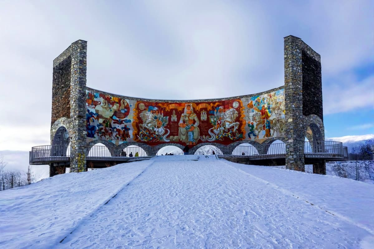 Ananuri Gudauri Kazbegi Day Tour Friendship_Monument