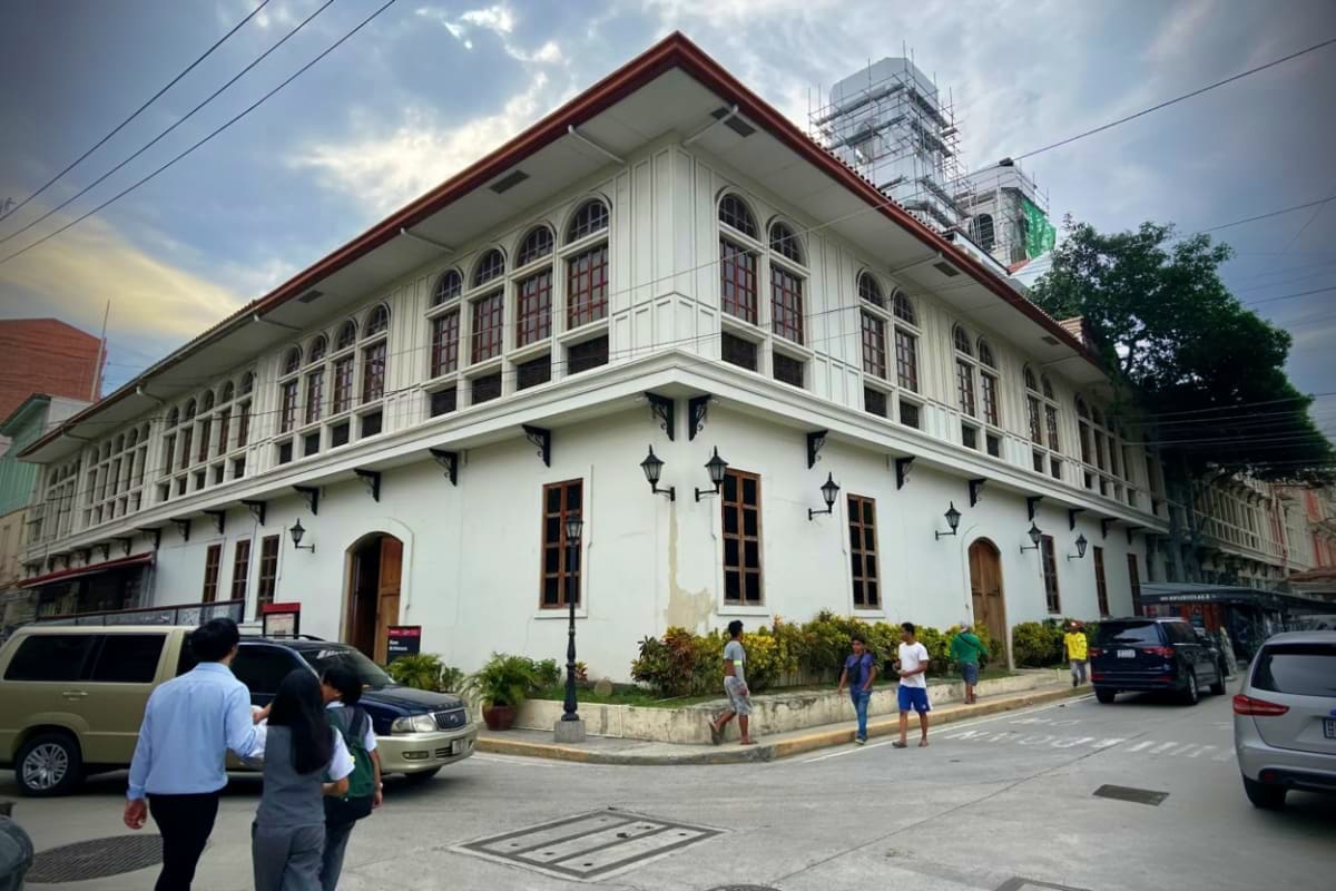 Museo de Intramuros and Centro de Turismo Intramuros
