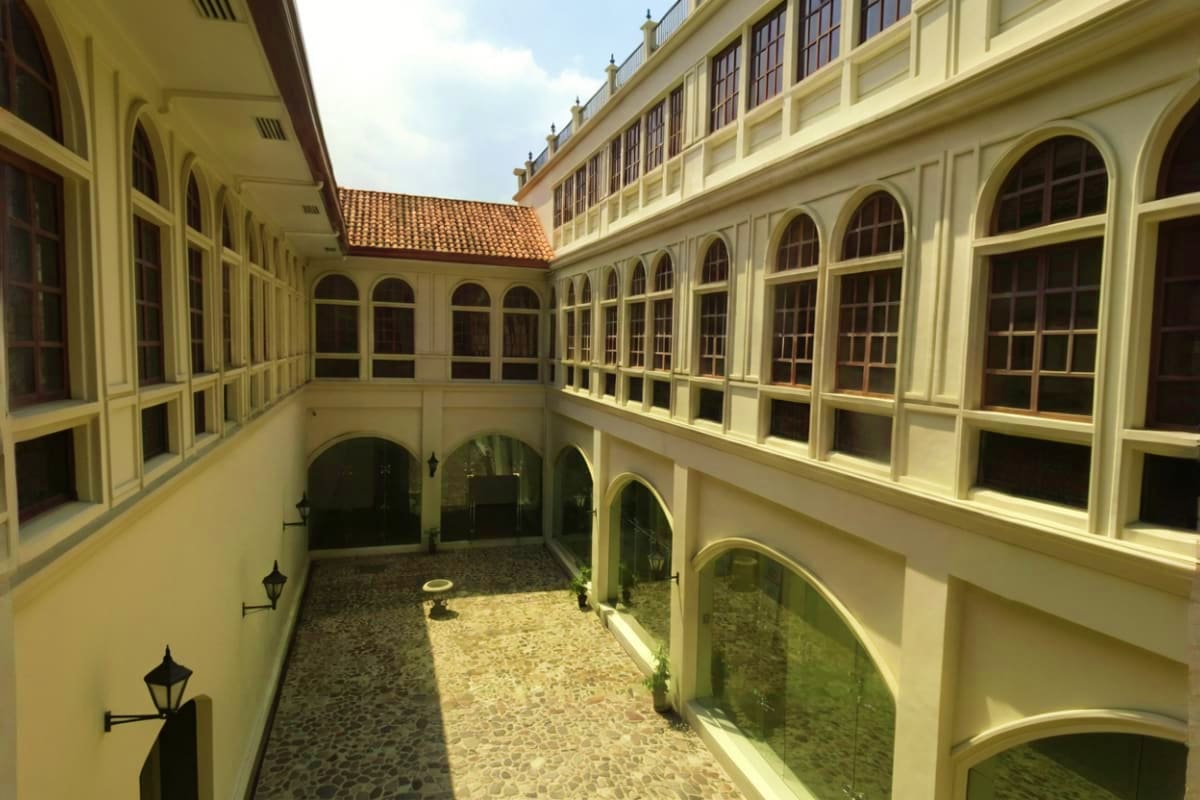 Museo de Intramuros and Centro de Turismo Intramuros
