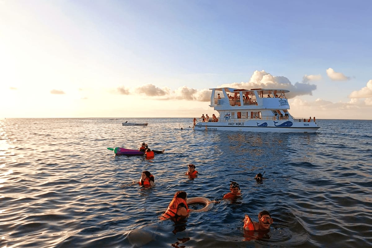 Ultimate Party Cruise in Boracay by Andy World Yacht